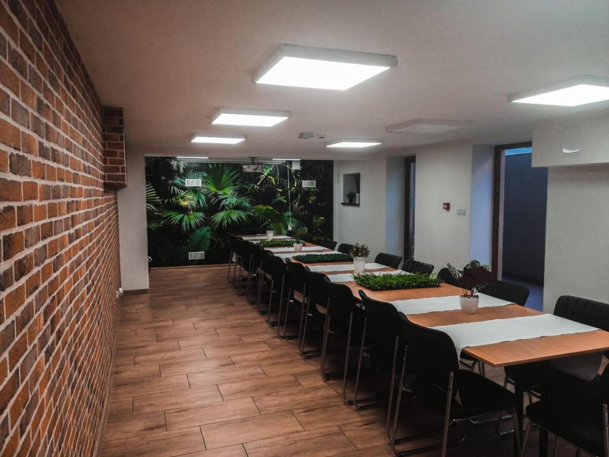Hotel Dabrowski Oswiecim Luaran gambar
