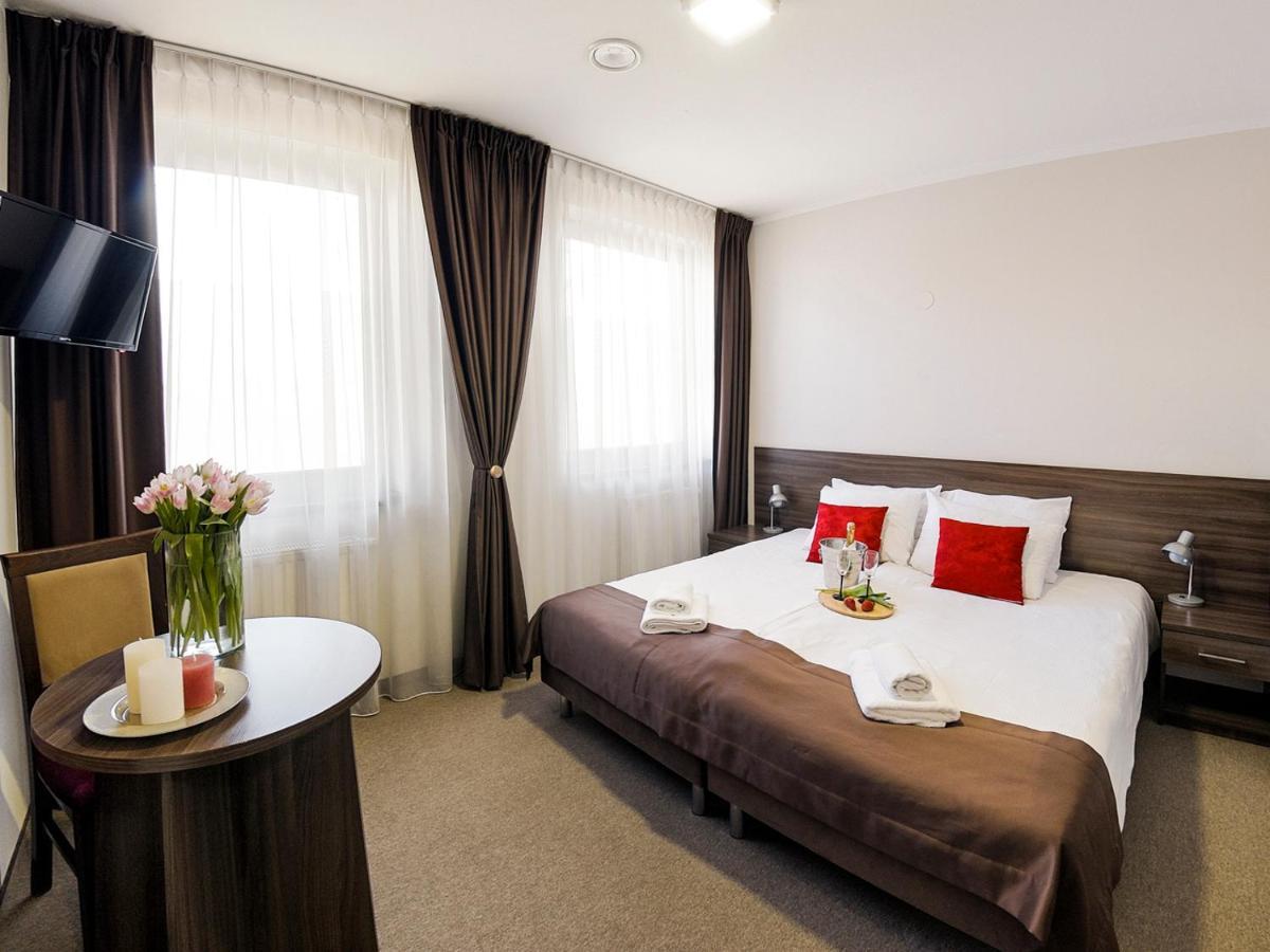 Hotel Dabrowski Oswiecim Luaran gambar